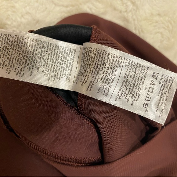 Athleta Rainier mid rise jogger burgundy size Medium - Picture 8 of 12